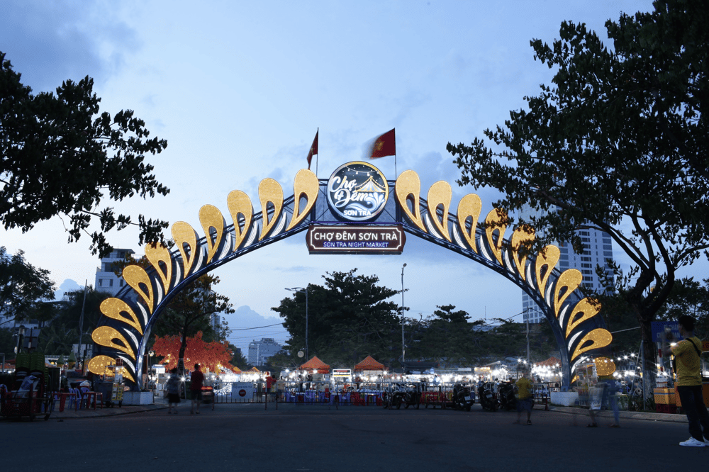 Among the night markets, Son Tra is the most bustling and energetic (Source: Chợ Đêm Sơn Trà - Wonders Night Market)